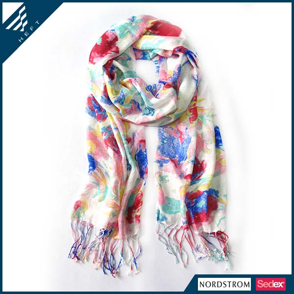 2014新款时尚粘须自然风印花围巾     供应围巾