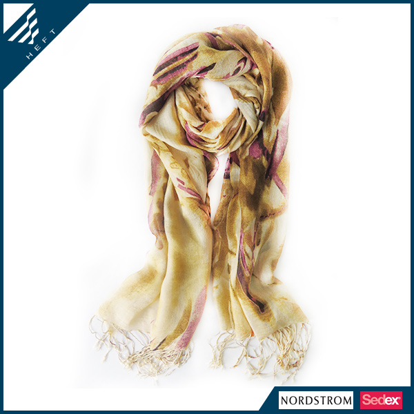 2014新款时尚腈纶印花围巾