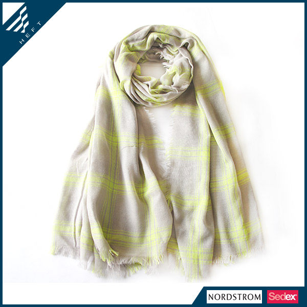 新款时尚黄色格子围巾