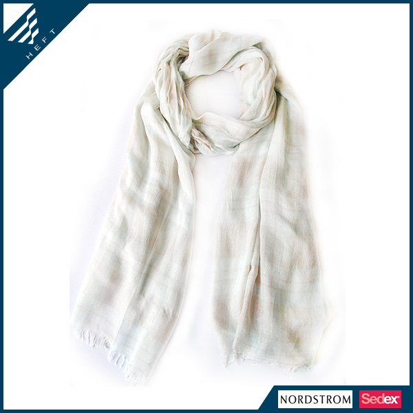 新款莫代尔纯白围巾