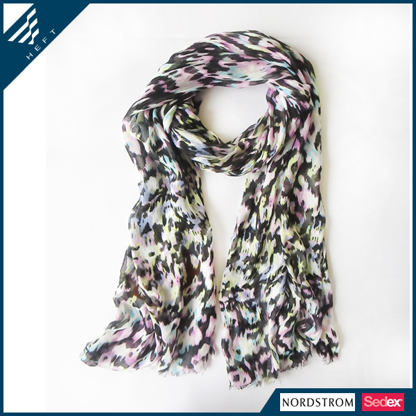 新款时尚彩色小碎花印花围巾