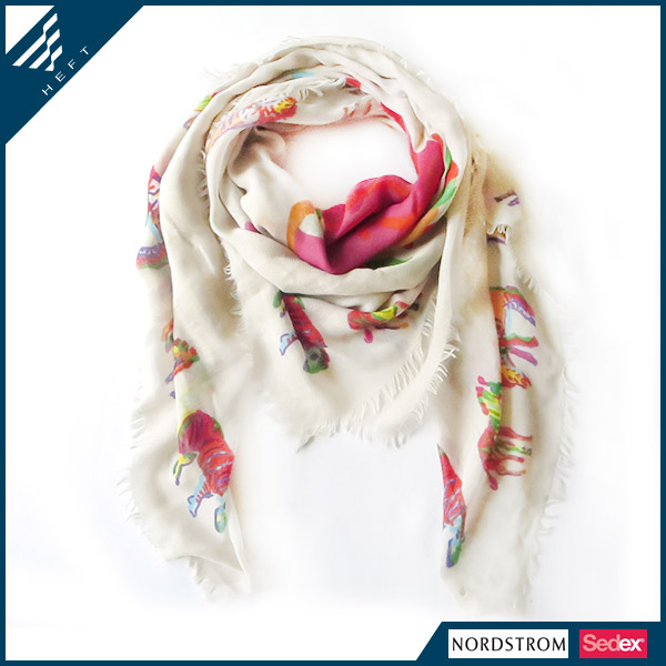 新款时尚彩色马儿方巾