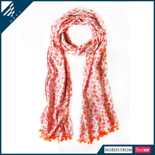 新款时尚红色毛毛球花边如头痛围巾