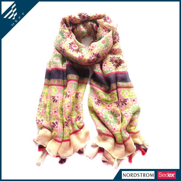 新款时尚彩色太阳花印花围巾