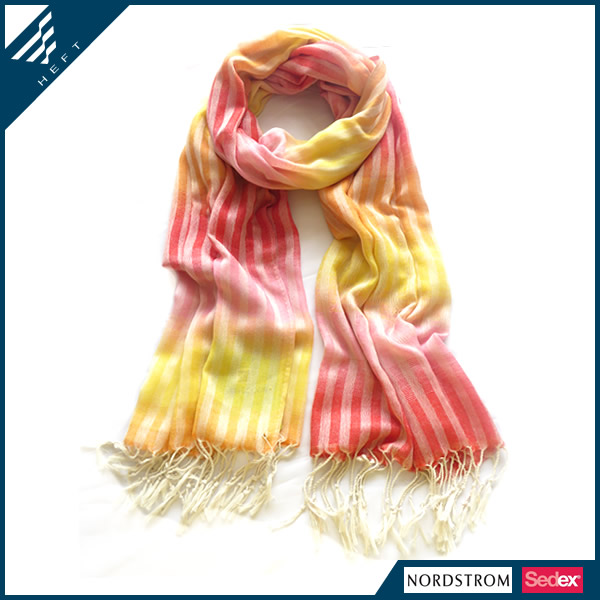 新款红黄条纹印花围巾